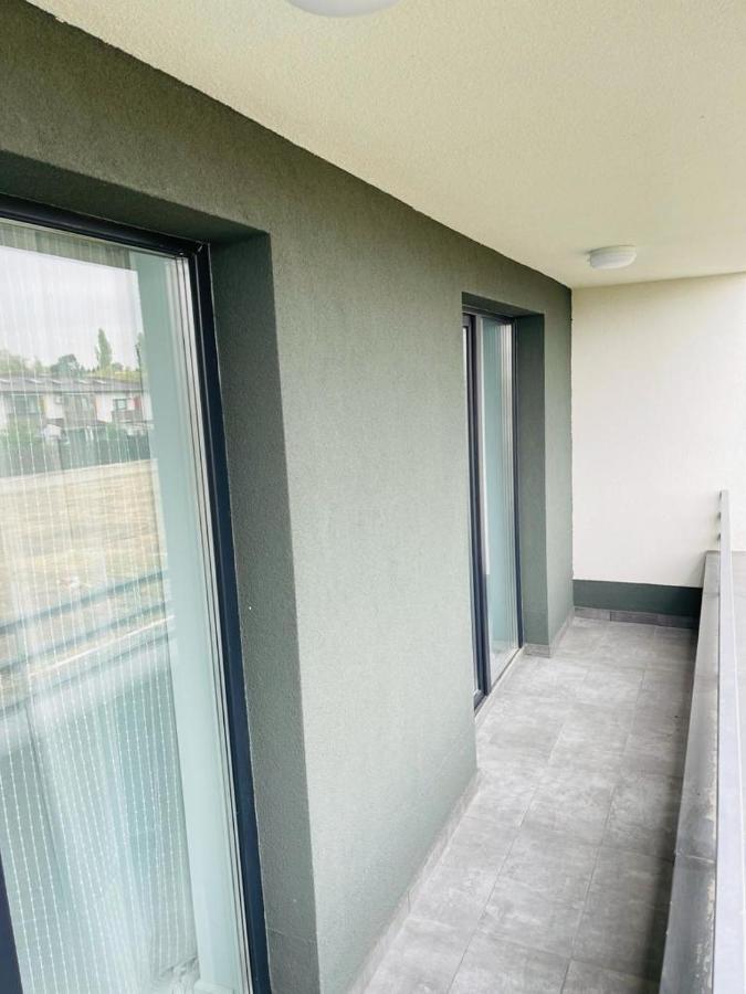 Galaxy Residence Villa Otopeni Exterior photo