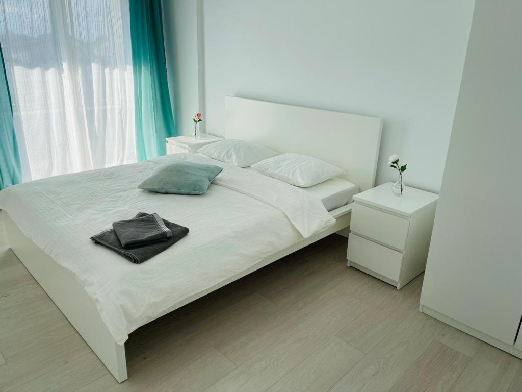 Galaxy Residence Villa Otopeni Exterior photo